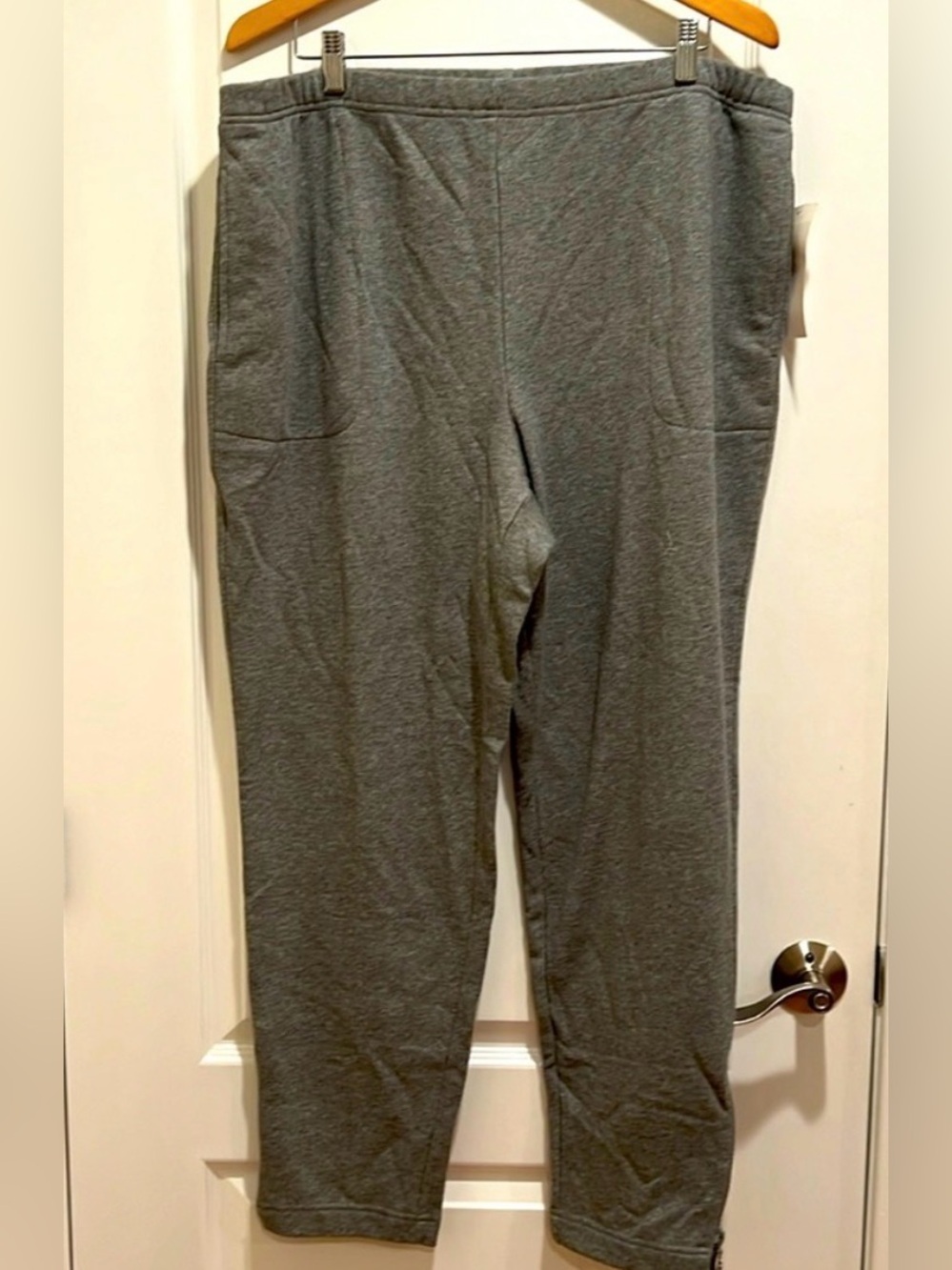 🌟Quacker Factory Bling Sweatpants🌟